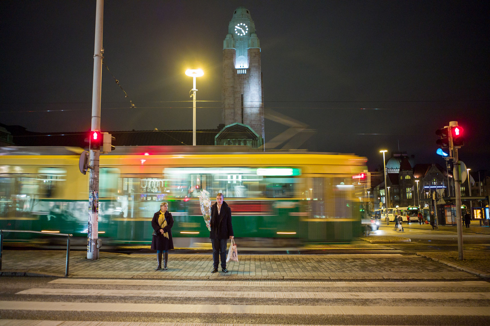 jon pack, photographer | the olympic city | helsinki, finland | train car | street | flowers